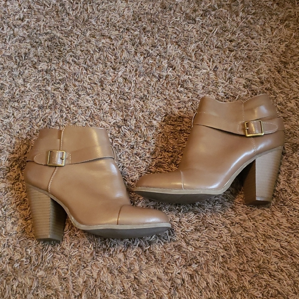 Heeled Tan Brown Boots